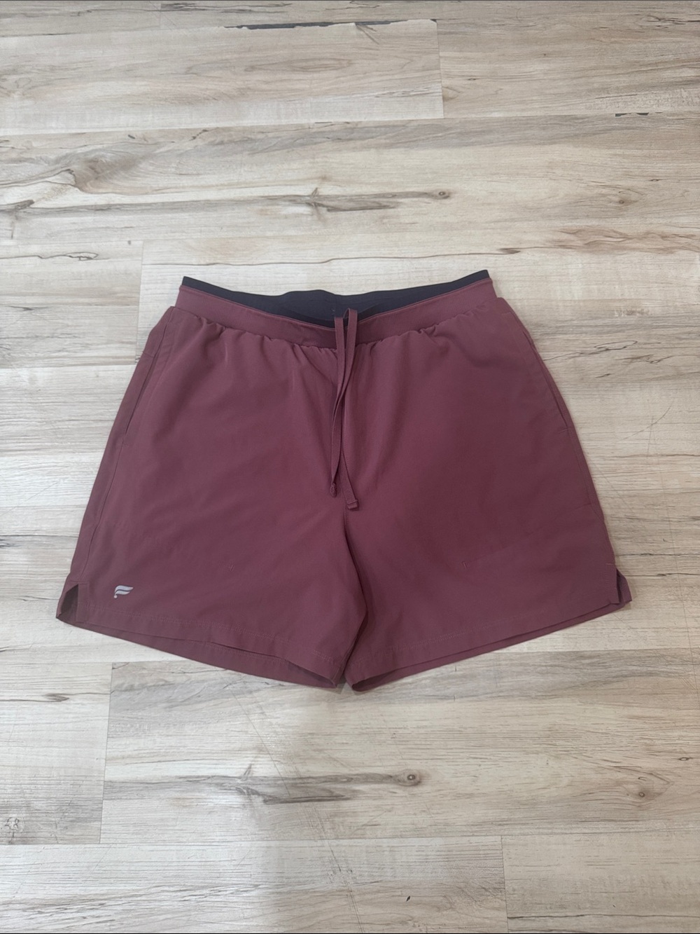 Mens Fabletics 5in The Fundamental Lined Shorts sz. L